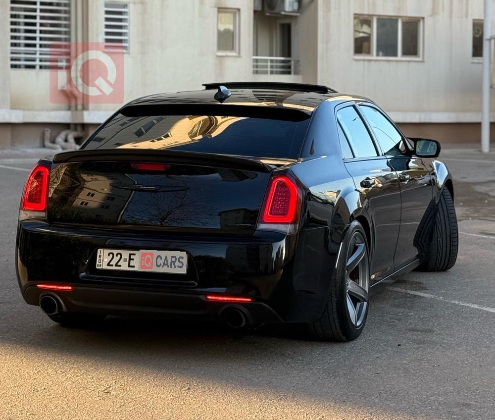 کرایسلەر 300